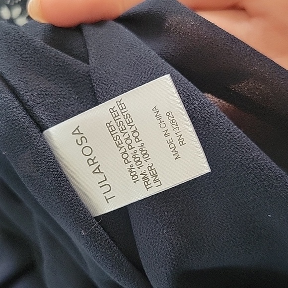 Tularosa Harrison Navy Floral Top - Picture 10 of 10